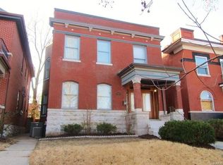 3888 Utah Pl, Saint Louis, MO 63116