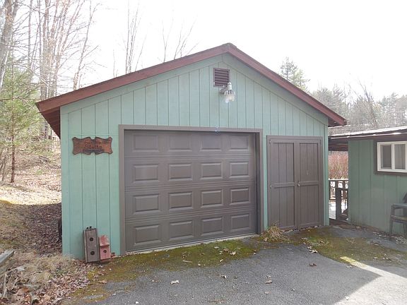 4th image of 321 Cranberry Ln