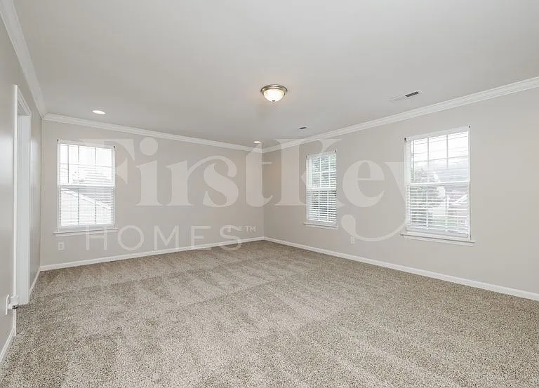 4183 Shadetree Dr — Photo 8