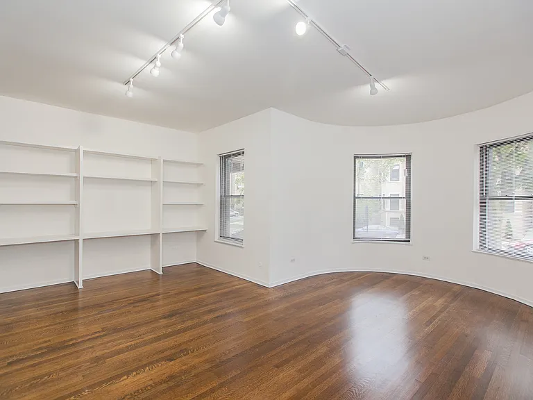 3450 N Elaine Pl #2 — Photo 1