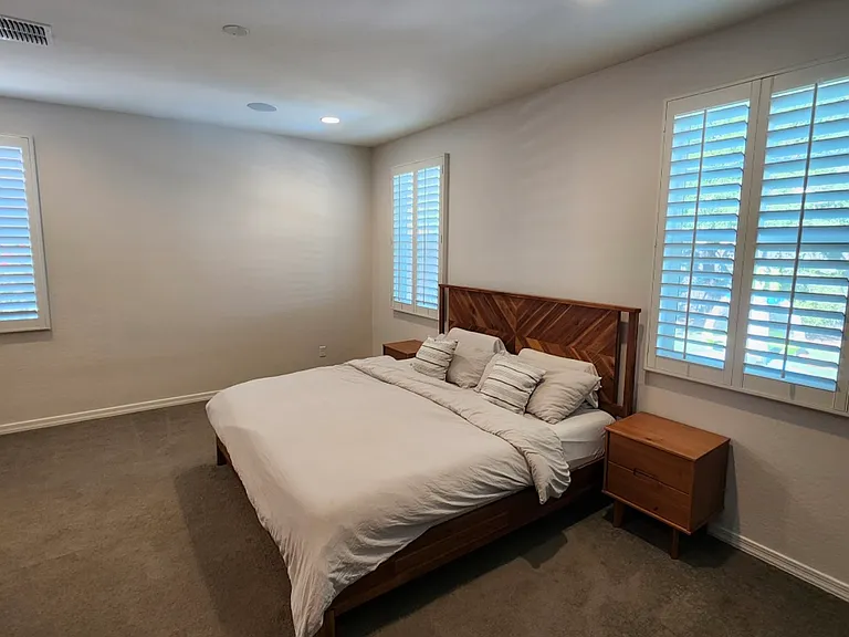 5024 N 84th Dr — Photo 9