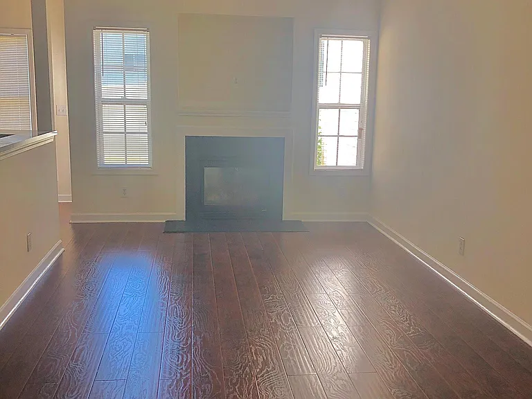 4215 Amherst Villa Ct — Photo 6