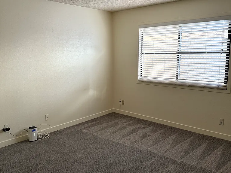 Master Bedroom for rent
