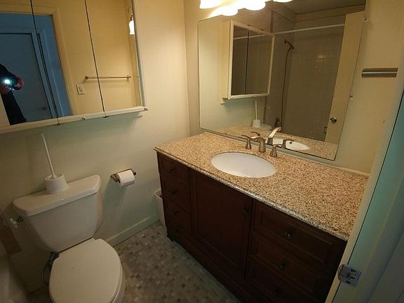 3rd image of 89 S Atlantic Ave APT G3