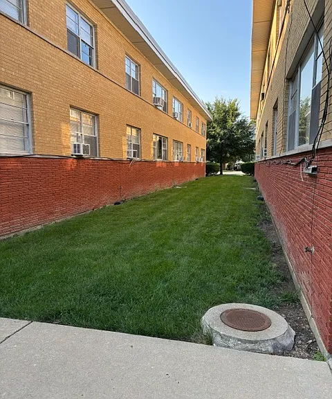 1040 Chicago Ave #108 — Photo 7