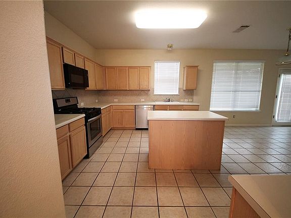 5th image of 12729 Serafy Ct