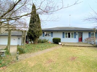 751 S Grove St, Delton, MI 49046