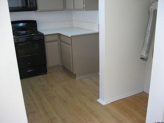 4th image of 500 E Lexington Dr APT 309