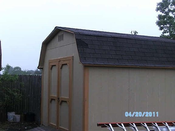 2nd image of 117 Carmen Dr