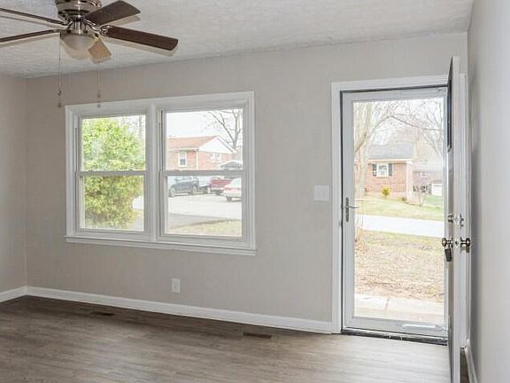 5th image of 107 Brookfield Dr