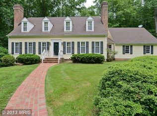 11800 Winterway Ln, Fairfax Station, VA 22039