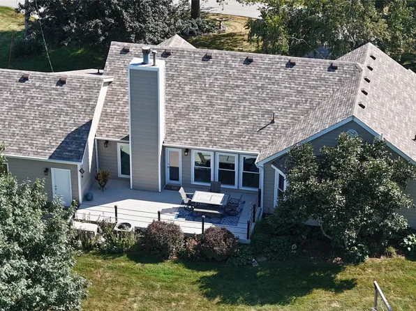11389 Dakota St, Norwalk, IA 50211