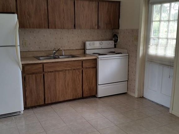 3rd image of 15 Dogwood Trl APT 2