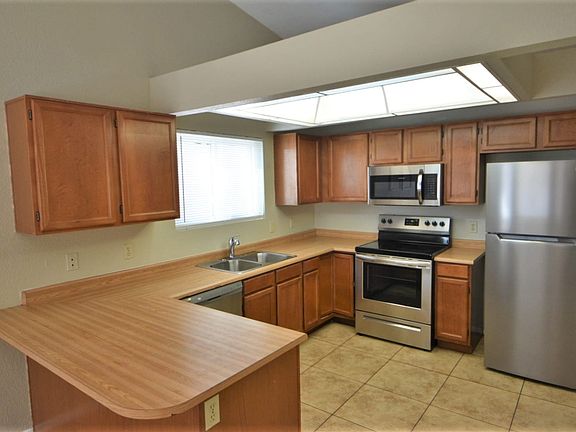 5th image of 5427 N 74th Ave