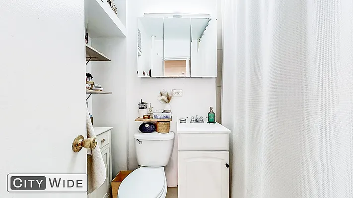 Rented by City Wide Apartments | media 4