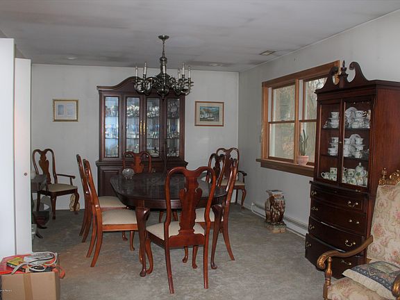 2nd image of 8 Kenwood Dr