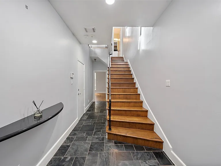 1822 Brun St — Photo 14