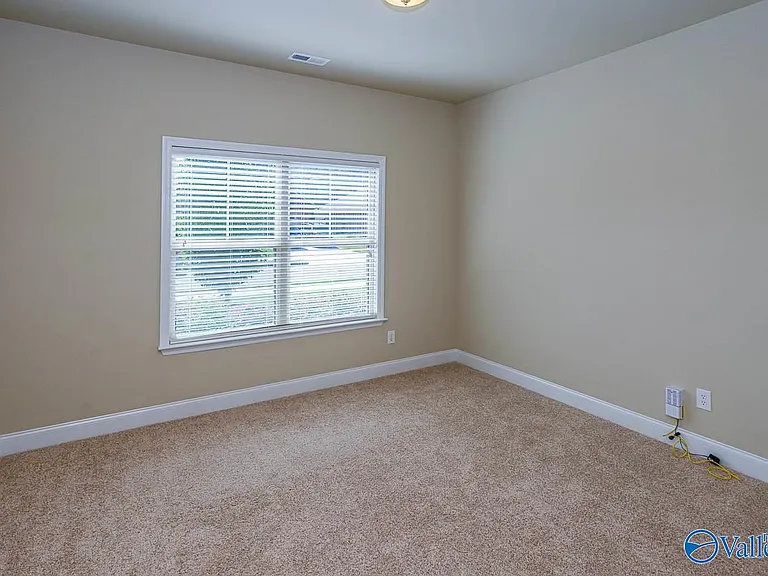 3031 Greenway Cir SE — Photo 5