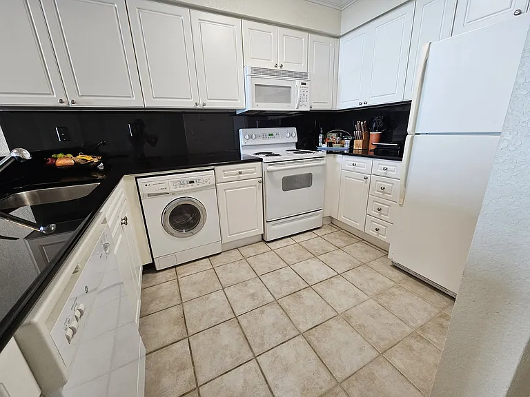 2501 S Ocean Dr #1003 — Photo 7