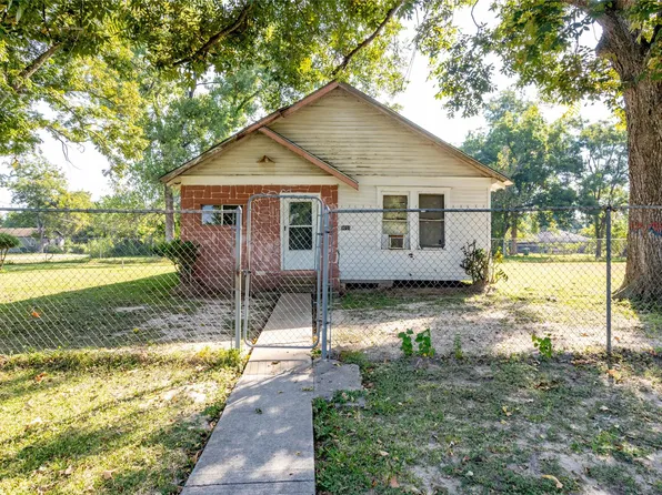 9010 Wheatley St, Houston, TX 77088