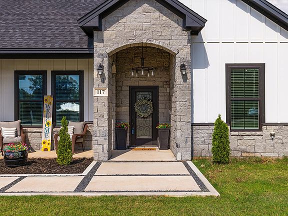 4th image of 117 Coyote Cave Ln