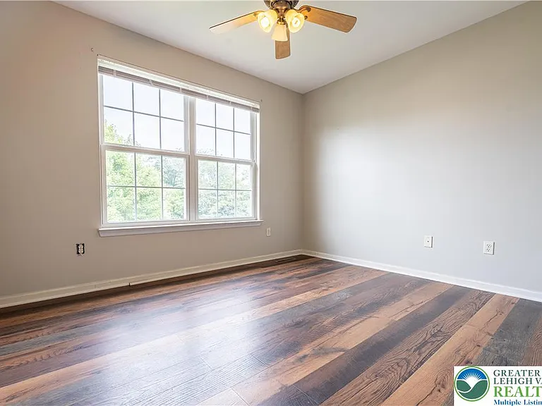 127 Highlands Cir — Photo 23