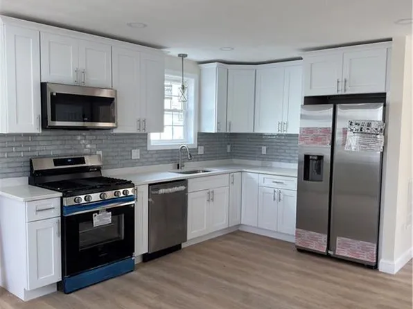 12 Price St, Providence, RI 02907