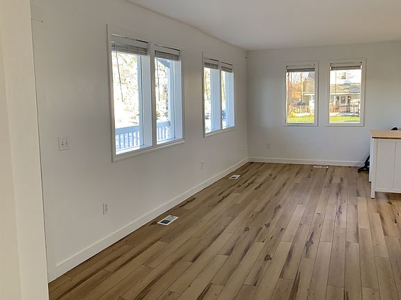 2nd image of 126 E Susitna Ave