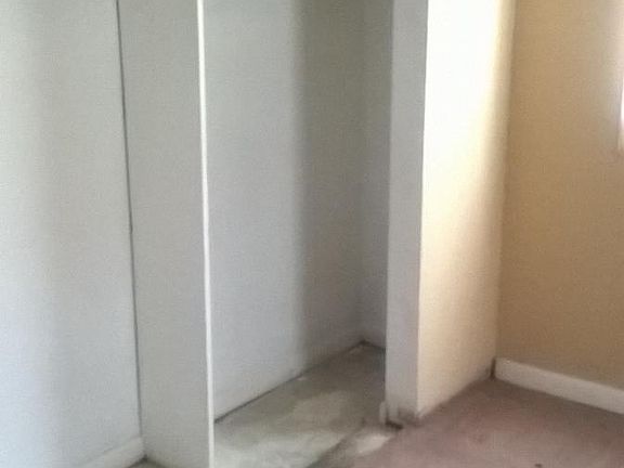 3rd image of 4276 Hickory Ln