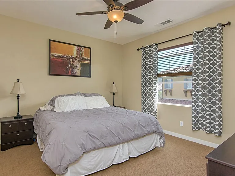 2132 Cosmo Way — Photo 9