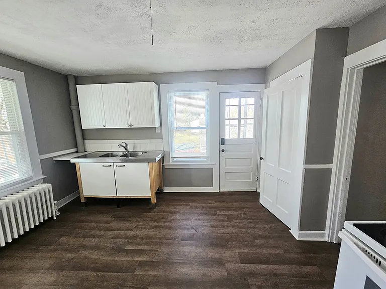 111 Birch St — Photo 3