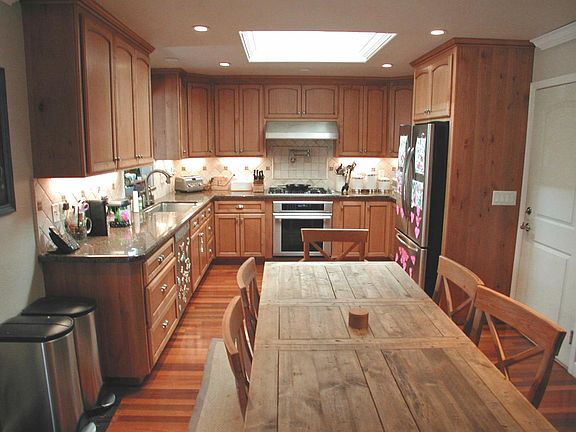 4th image of 350 Kohner Ct