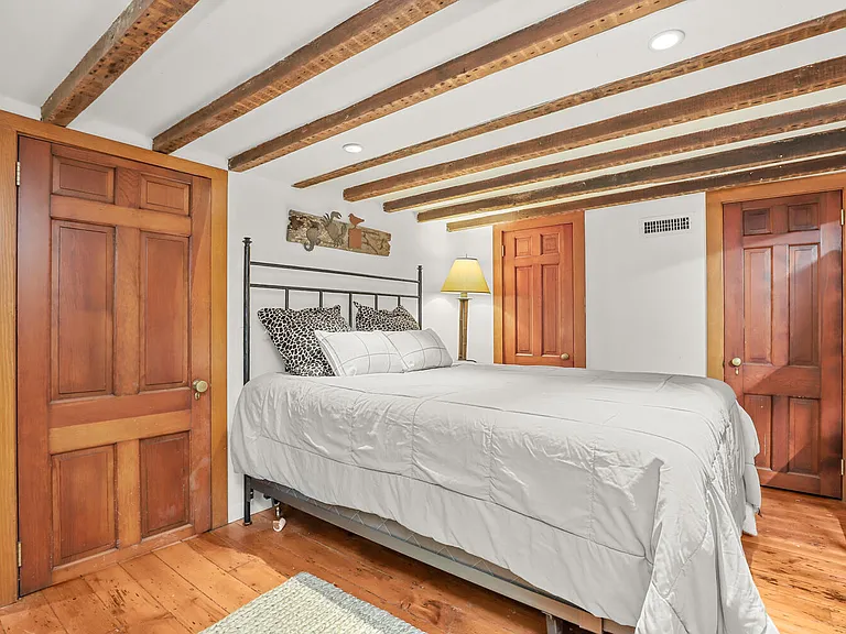 49 Hollow Tree Ridge Rd — Photo 16