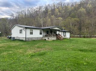 308 Old Mill Rd, Oceana, WV 24870