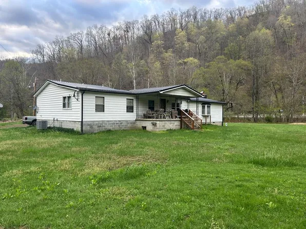 308 Old Mill Rd, Oceana, WV 24870