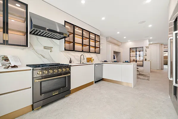 Kitchen, photo 1