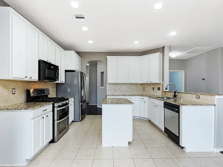 602 Blue Oasis Ct — Photo 20