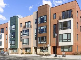 108 S Pickett St #101, Alexandria, VA 22304