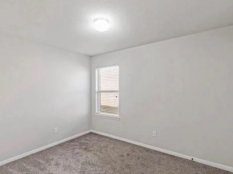 9514 Matilda Creek Ct — Photo 12
