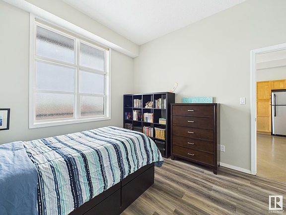 4th image of 9507 101st Ave NW #413