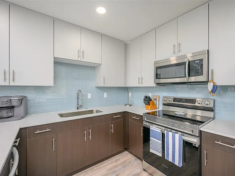1703 N Tamiami Trl #205 — Photo 12