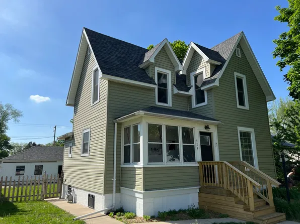 524 N Market St, Paxton, IL 60957