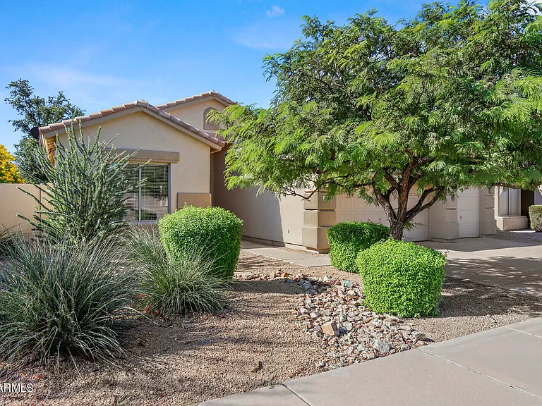7435 E Rustling Pass — Photo 55