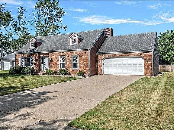 2nd image of 115 Potomac Rd