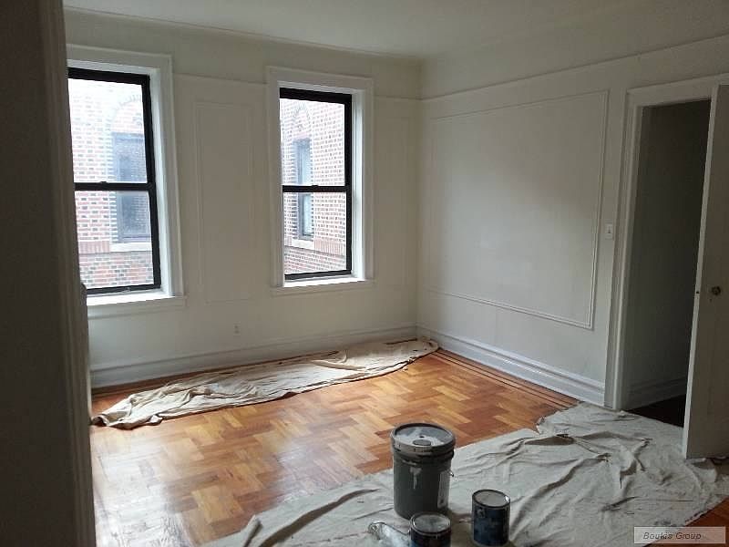 2nd image of 3178 34th St APT 4B