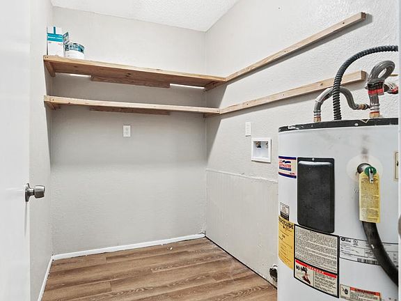 5th image of 4307 Algruth Dr
