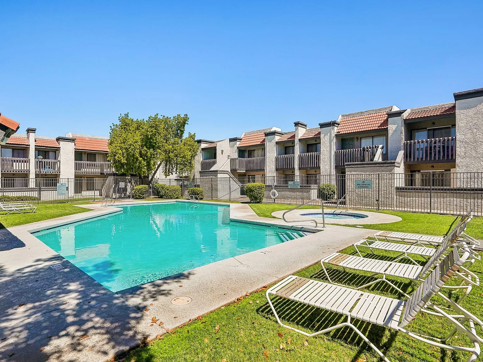 Acacia Pointe — Photo 4