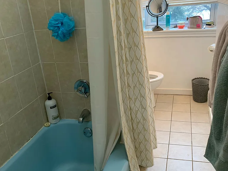 360 Riverway — Photo 13