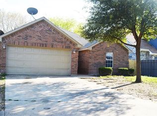 8606 Torreon St, Dallas, TX 75217