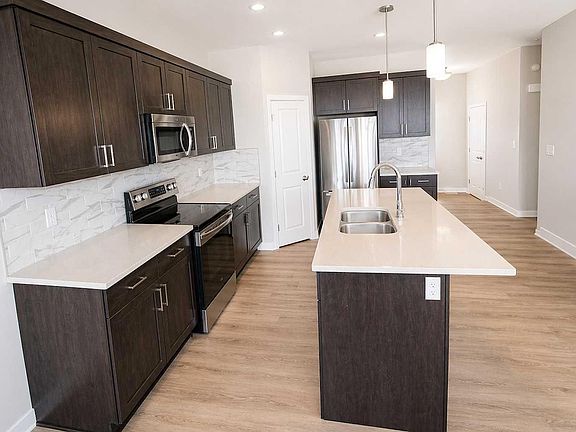 3rd image of 4438 Van Eaton Way